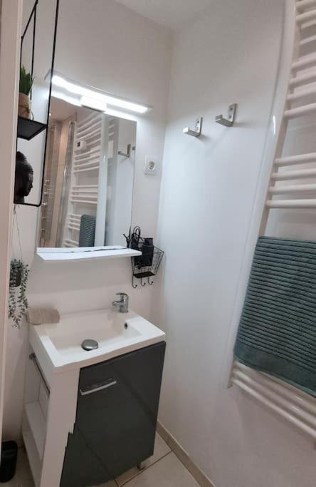 Nalan Orrygeois, Spa, Sauna, Proche Asterix ภายนอก รูปภาพ