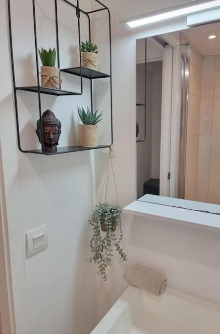 Nalan Orrygeois, Spa, Sauna, Proche Asterix ภายนอก รูปภาพ