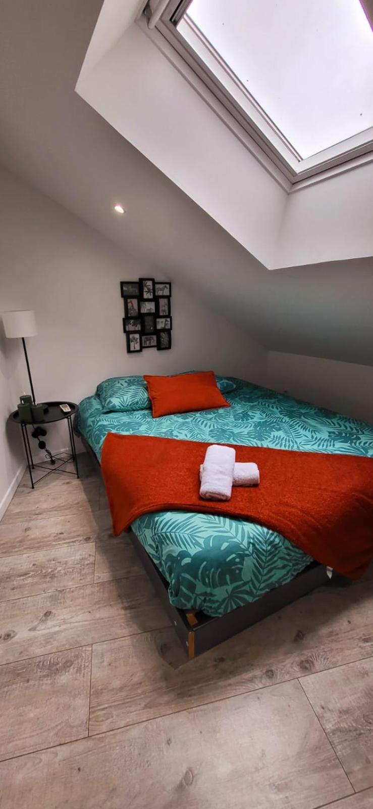 Nalan Orrygeois, Spa, Sauna, Proche Asterix ภายนอก รูปภาพ